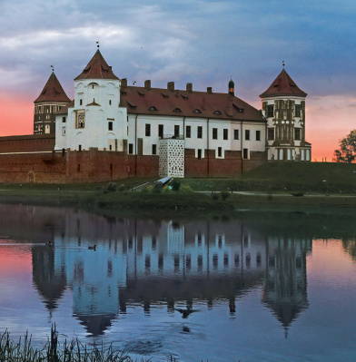 Беларусь. Замкі і людзі